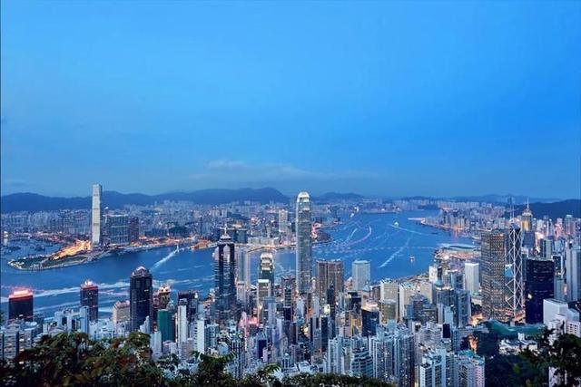 自考会计专科能否在香港上本科