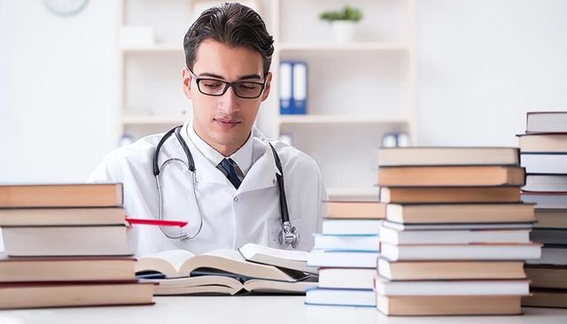 医学学位类型和学历层次