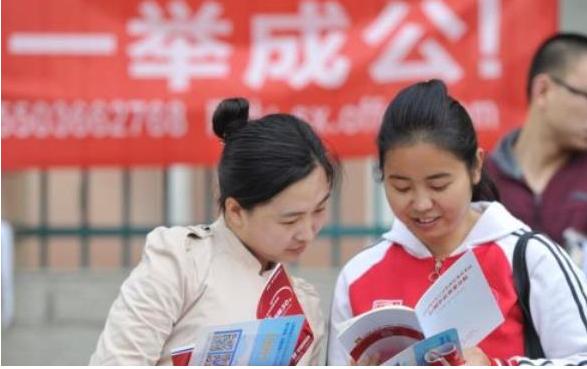 杭州和上海谁更适合低学历生存